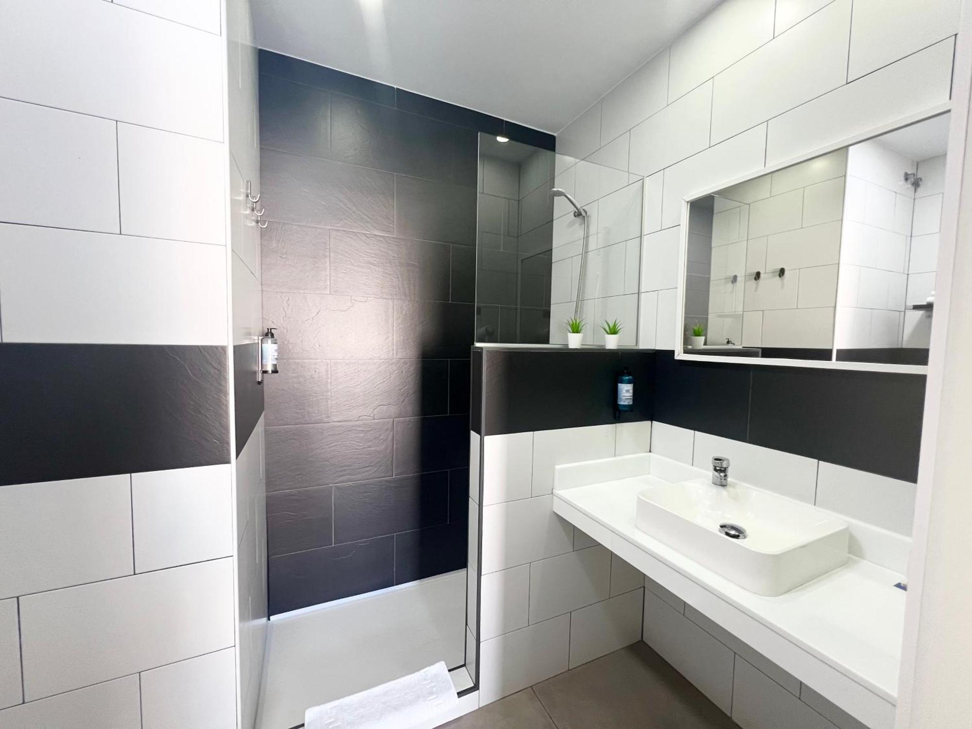Dori Rooms Hostal ตาริฟา ภายนอก รูปภาพ