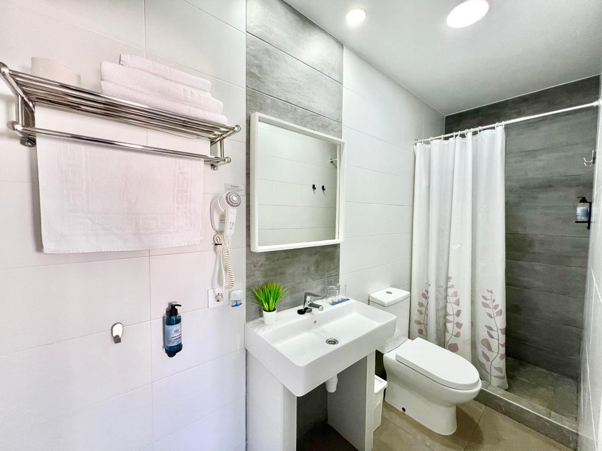 Dori Rooms Hostal ตาริฟา ภายนอก รูปภาพ